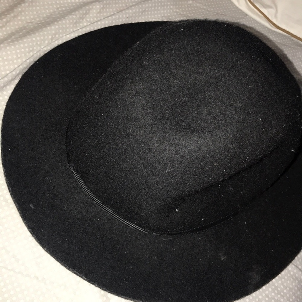 A black hat